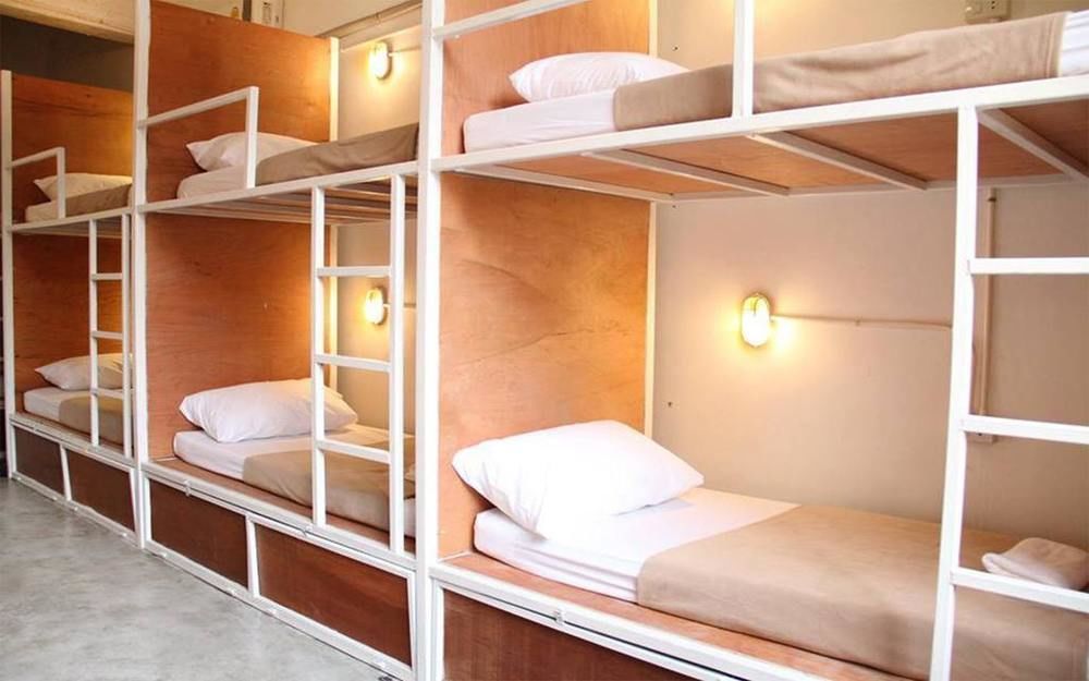 Warm White Hostel Бангкок Экстерьер фото